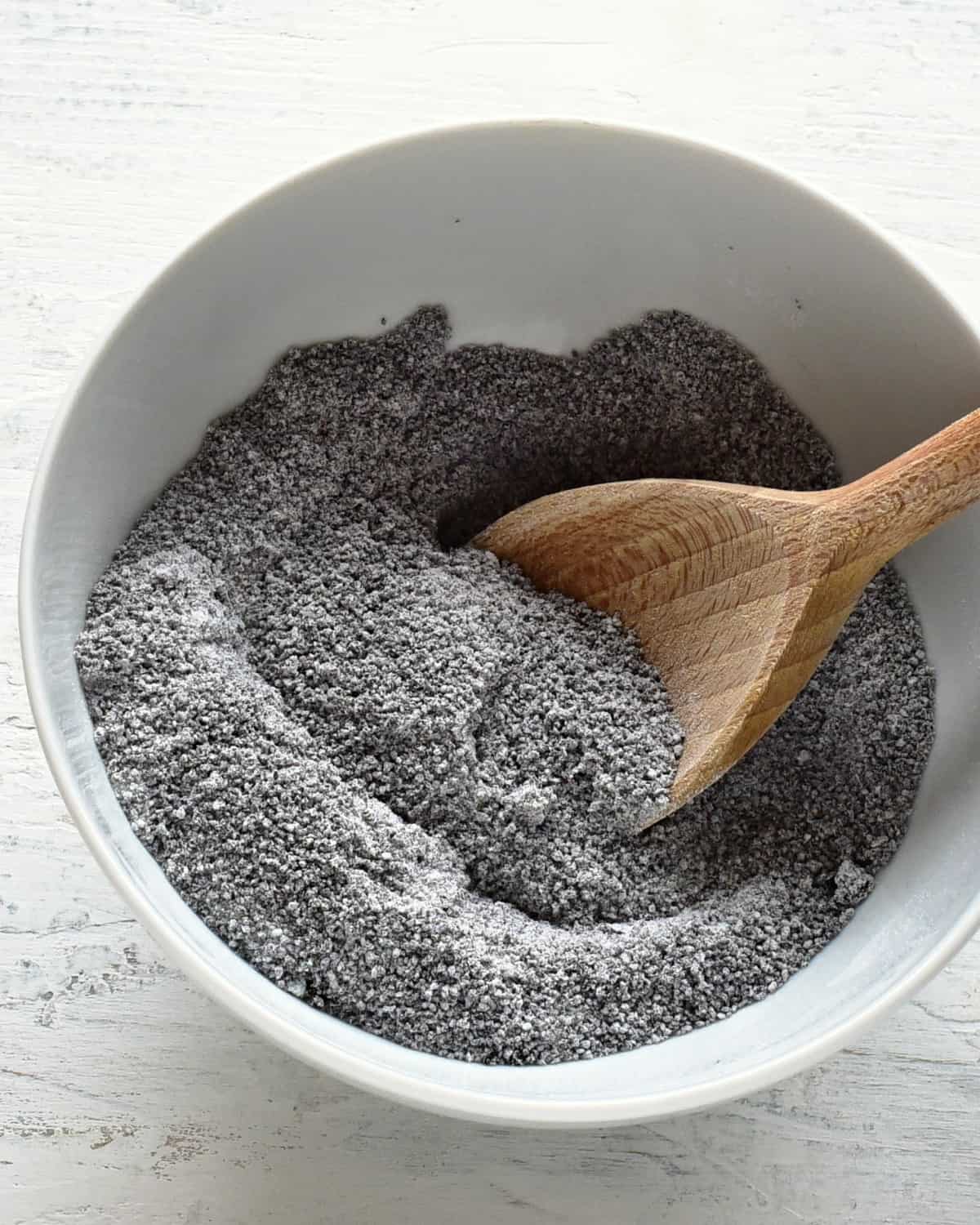 poppy seed with powdered sugar mixture