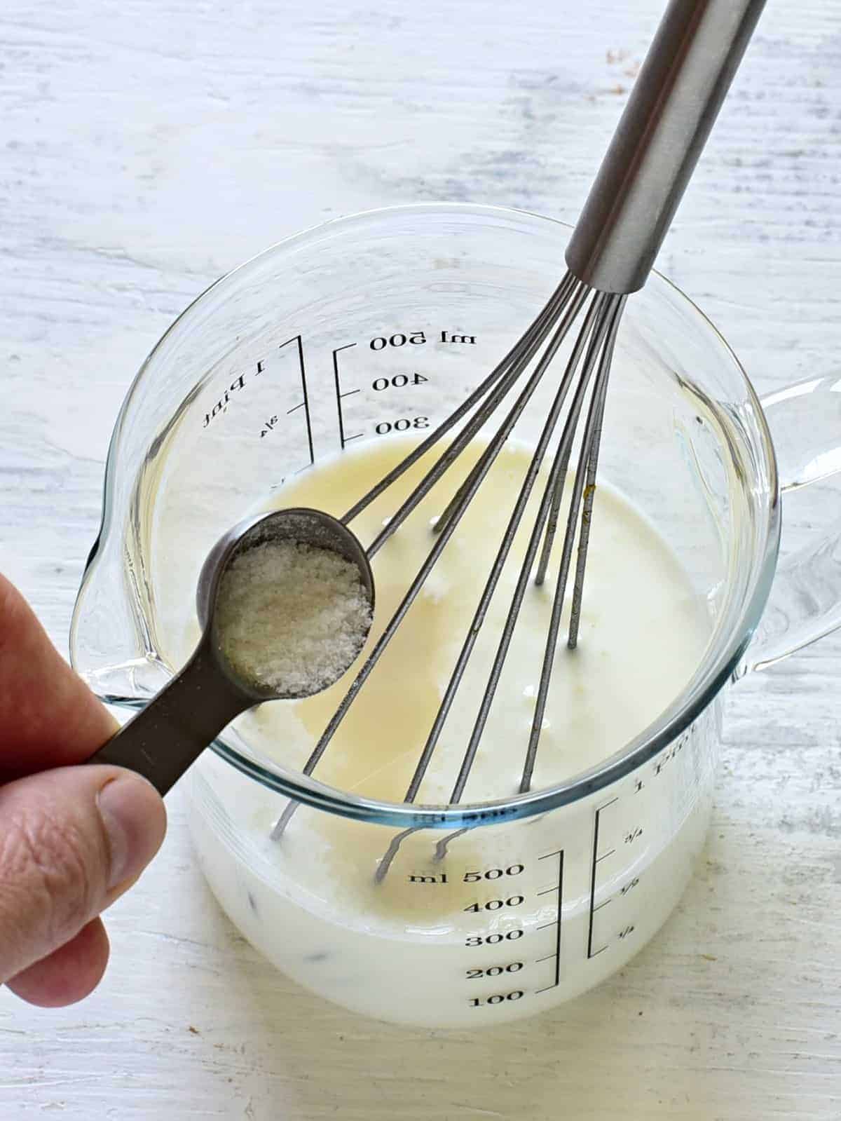 making buttermilk dressing