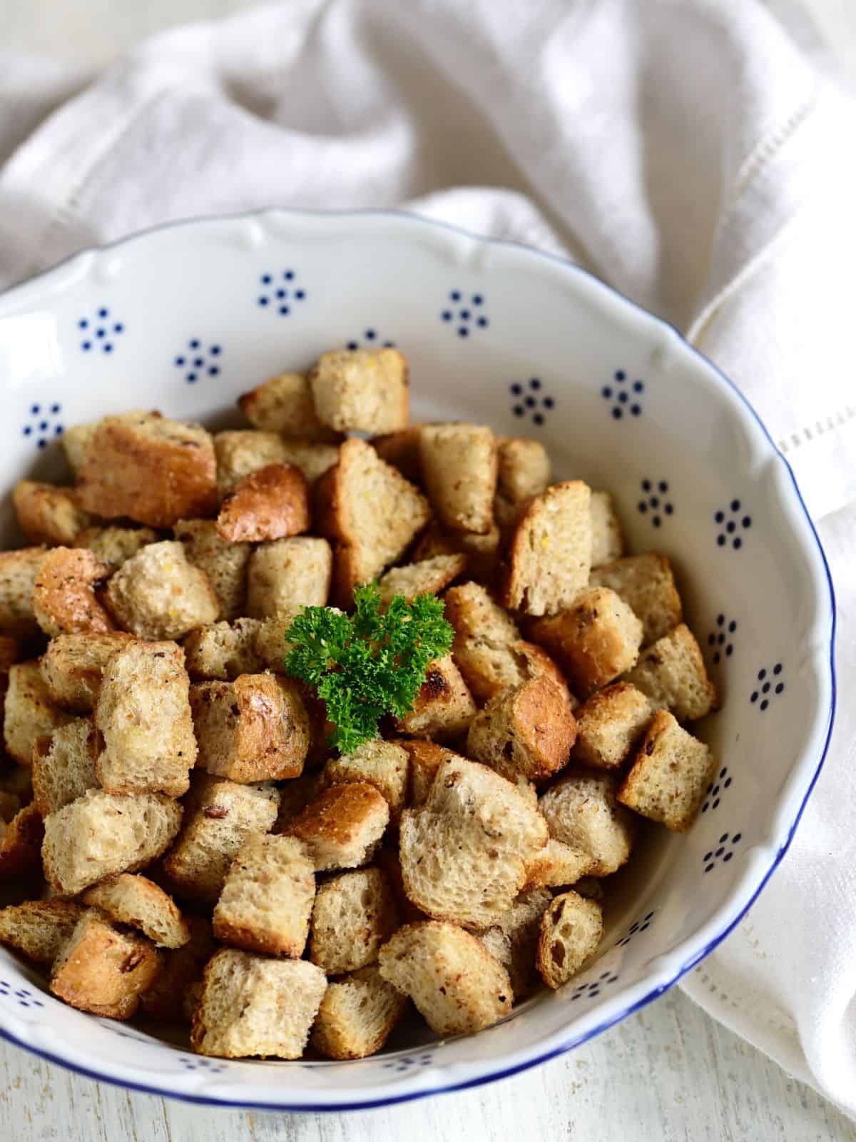 bread croutons for soup
